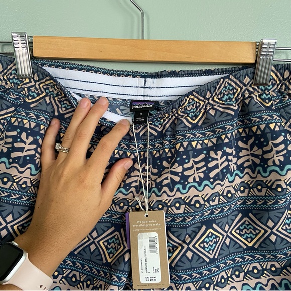 NWT Patagonia Baggie shorts, tide pool blue - Picture 2 of 3